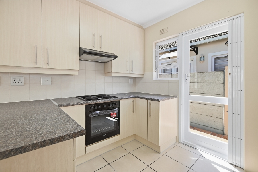 2 Bedroom Property for Sale in Sunningdale Western Cape